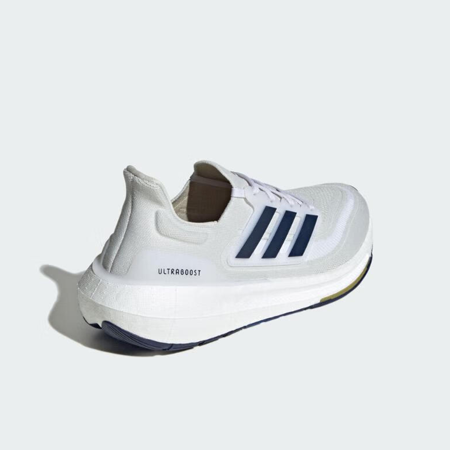 حذاء الجري Adidas الأصلي ULTRA - مراجعة Adidas Shoes Ultraboost Light وسعره